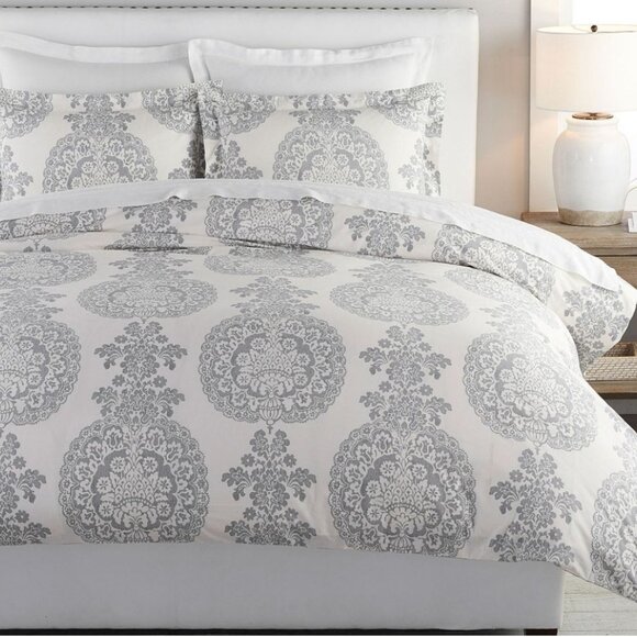 Pottery Barn Lucianna Medallion Percale King size Cotton Duvet Cover with Shams - Picture 1 of 8